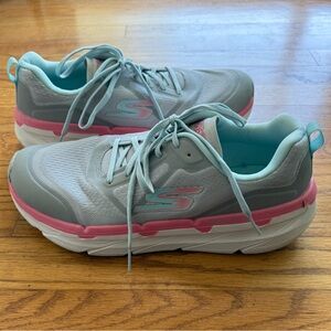 Skechers Womens Light Blue and Pink Athletic Sneakers GO RUN MAX CUSHION
